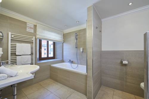 Imagen de la habitación del Hotel Post, Saalbach-Hinterglemm . Foto 3
