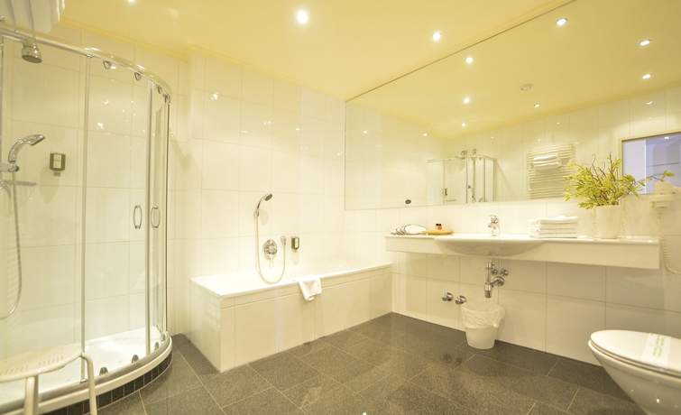 Imagen de la habitación del Hotel Post Seefeld - Wellnesshotel Tirol. Foto 11