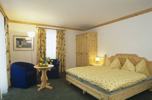 Imagen de la habitación del Hotel Post, Sils im Engadin/Segl. Foto 9