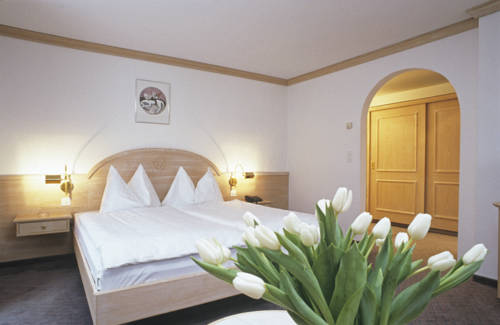 Imagen de la habitación del Hotel Post, Sils im Engadin/Segl. Foto 12