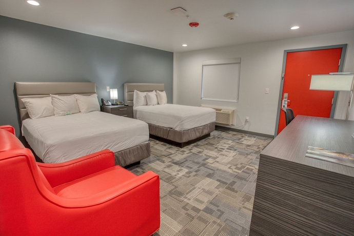 Imagen de la habitación del Hotel Post Time Inn. Foto 5