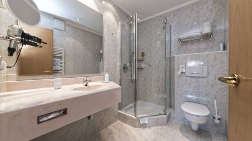 Imagen de la habitación del Hotel Post, Valdaora. Foto 10