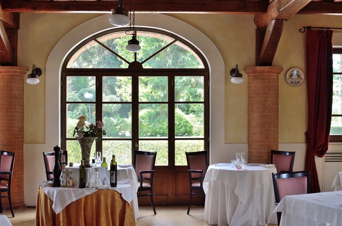 Imagen del bar/restaurante del Hotel Posta Donini 1579 Una Esperienze. Foto 2