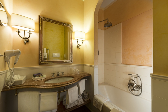 Imagen de la habitación del Hotel Posta Donini 1579 Una Esperienze. Foto 11