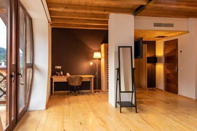 Imagen de la habitación del Hotel Posta Mestia. Foto 7