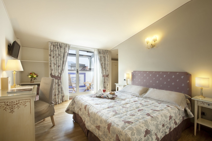 Imagen de la habitación del Hotel Posta, Moltrasio. Foto 14