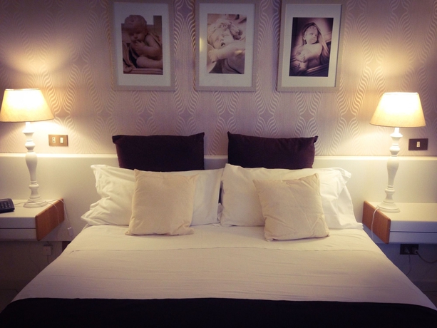 Imagen de la habitación del Hotel Posta, Palermo. Foto 4