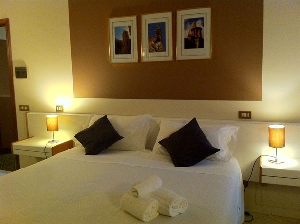 Imagen de la habitación del Hotel Posta, Palermo. Foto 9