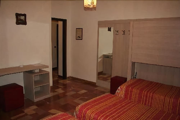 Imagen de la habitación del Hotel Posta Panoramic. Foto 7