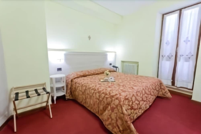 Imagen de la habitación del Hotel Posta Panoramic. Foto 9