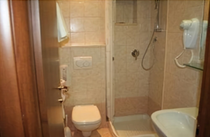 Imagen de la habitación del Hotel Posta Panoramic. Foto 15