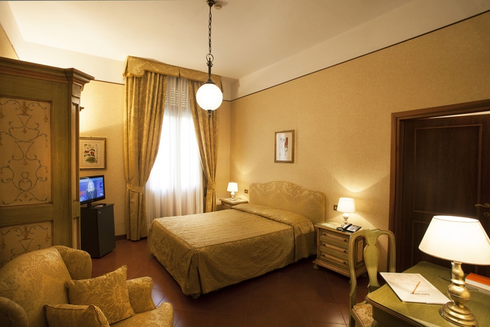 Imagen de la habitación del Hotel Posta, REGGIO EMILIA. Foto 5