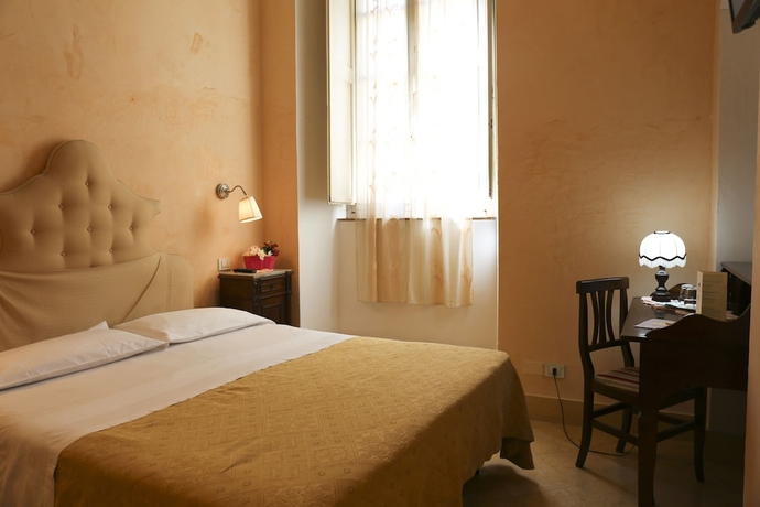 Imagen de la habitación del Hotel Posta, Sferracavallo. Foto 3