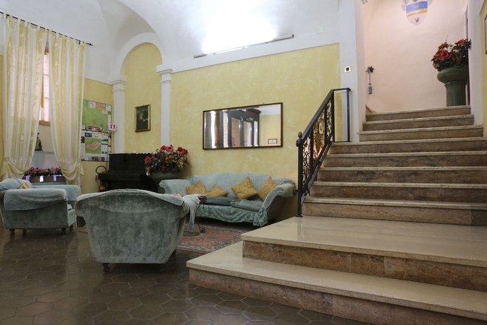 Imagen de los interiores del Hotel Posta, Sferracavallo. Foto 19