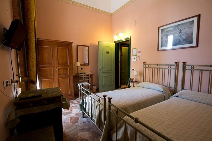 Imagen de la habitación del Hotel Posta, Siracusa. Foto 9