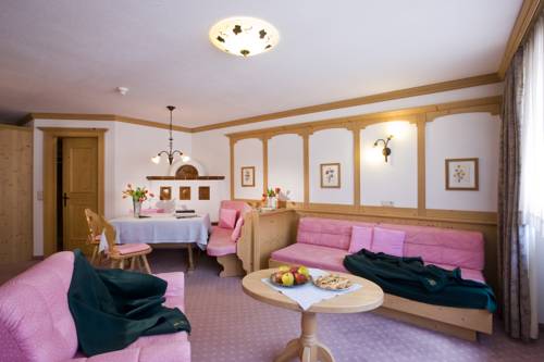 Imagen de la habitación del Hotel Posta Zirm. Foto 6