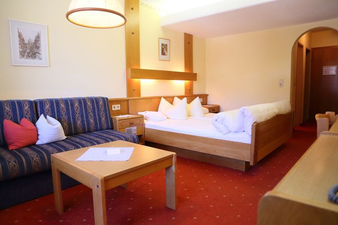 Imagen de la habitación del Hotel Posthotel Kassl. Foto 12