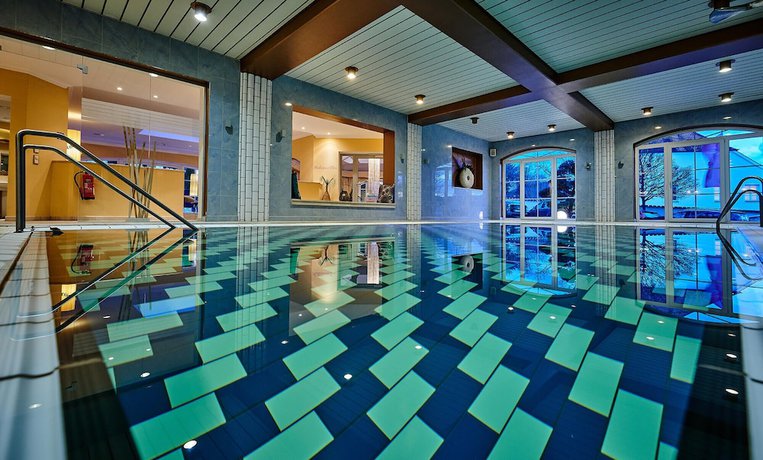 Imagen de la piscina del Hotel Posthotel Rattenberg. Foto 18