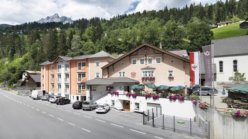 Imagen de los exteriores del Hotel Posthotel Strengen Am Arlberg. Foto 16