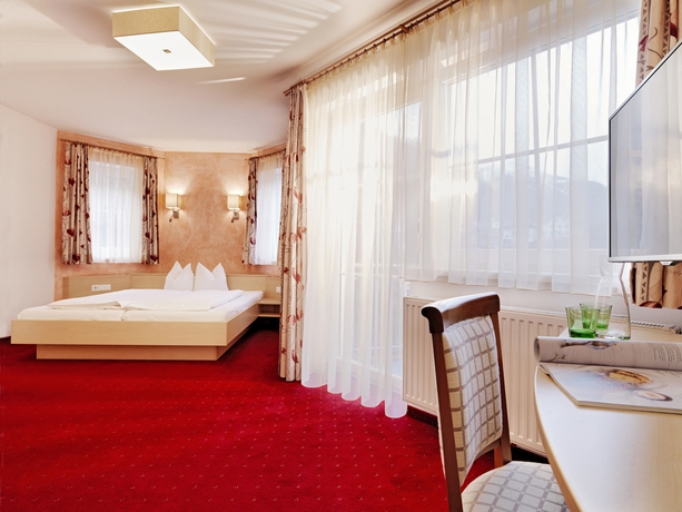 Imagen de la habitación del Hotel Posthotel Strengen Am Arlberg. Foto 15