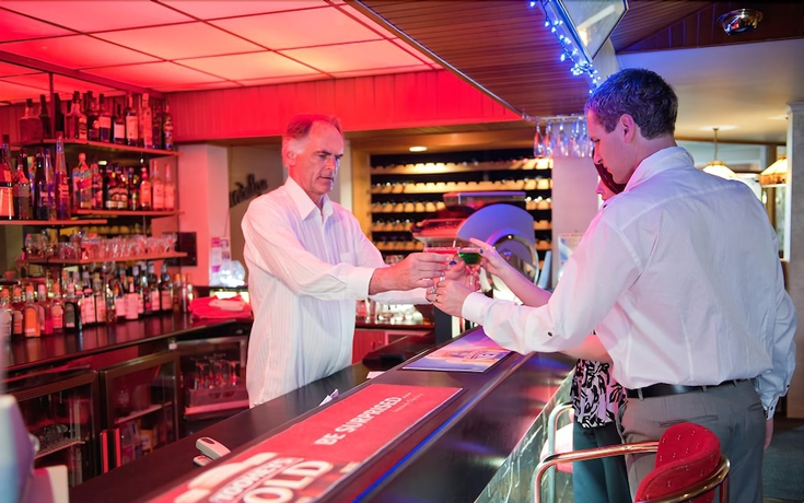 Imagen del bar/restaurante del Hotel Posthouse Motorlodge. Foto 6