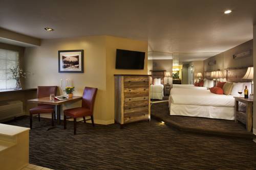 Imagen de la habitación del Hotel Postmarc and Spa Suites. Foto 15