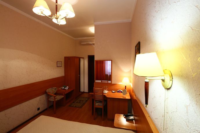 Imagen de la habitación del Hotel Postoyalec. Foto 11