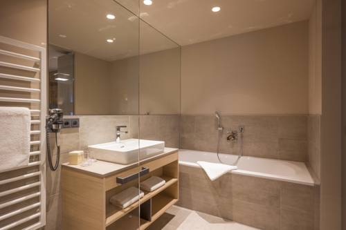 Imagen de la habitación del Hotel Postresidenz. Foto 13