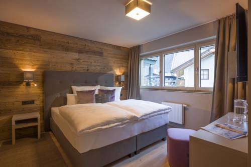 Imagen de la habitación del Hotel Postresidenz. Foto 16