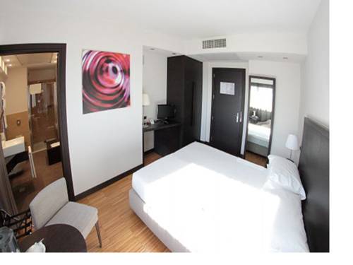 Imagen de la habitación del Hotel Postumia Design. Foto 10