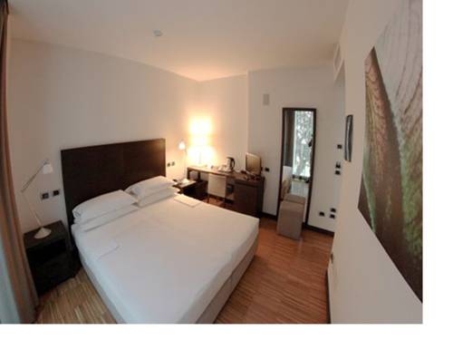 Imagen de la habitación del Hotel Postumia Design. Foto 16