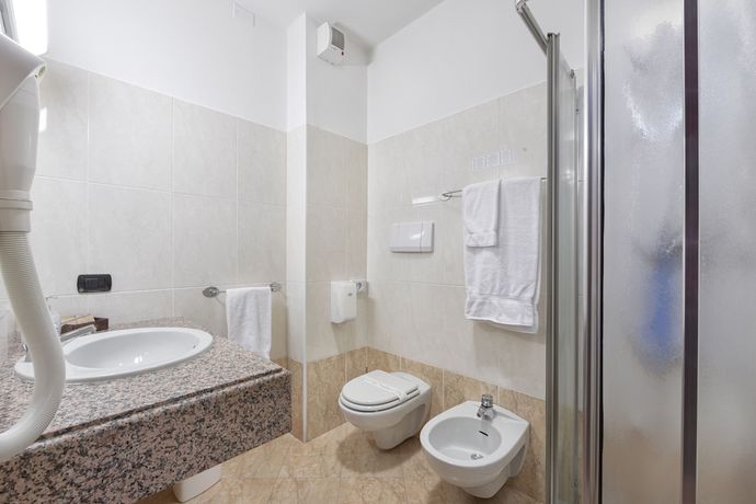 Imagen de la habitación del Hotel Postumia. Foto 9
