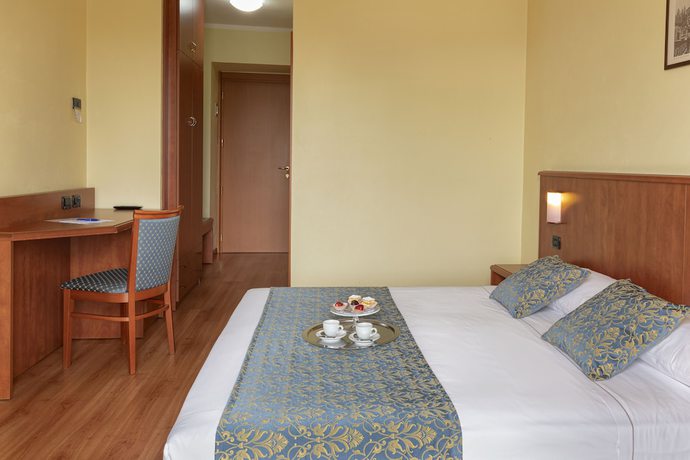 Imagen de la habitación del Hotel Postumia. Foto 12
