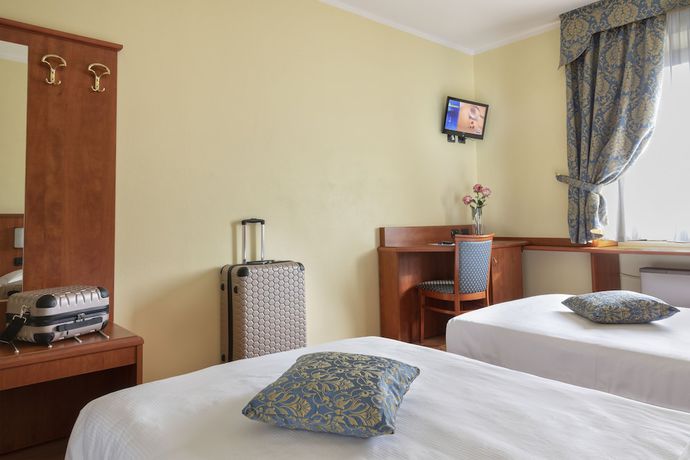 Imagen de la habitación del Hotel Postumia. Foto 16