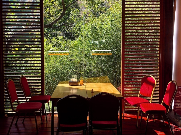 Imagen del bar/restaurante del Hotel Potala Hot Spring Resort Dali. Foto 4
