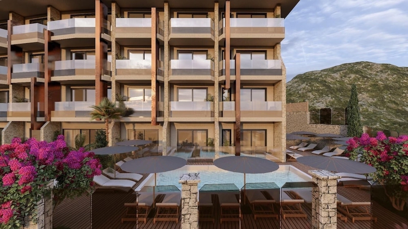 Imagen de la piscina del Hotel Potami Himare. Foto 15