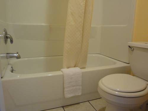 Imagen de la habitación del Hotel Poteau Inn. Foto 12