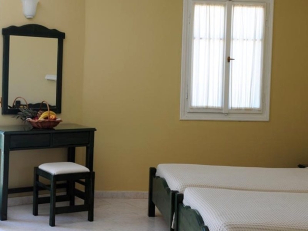 Imagen general del Hotel Pounda Resort Paros. Foto 7