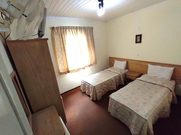 Imagen de la habitación del Hotel Pousada &Aacute;guas De Lind&oacute;ia. Foto 8