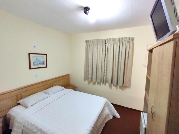 Imagen de la habitación del Hotel Pousada &Aacute;guas De Lind&oacute;ia. Foto 9