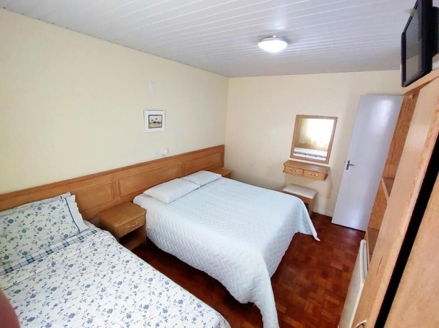 Imagen de la habitación del Hotel Pousada &Aacute;guas De Lind&oacute;ia. Foto 12