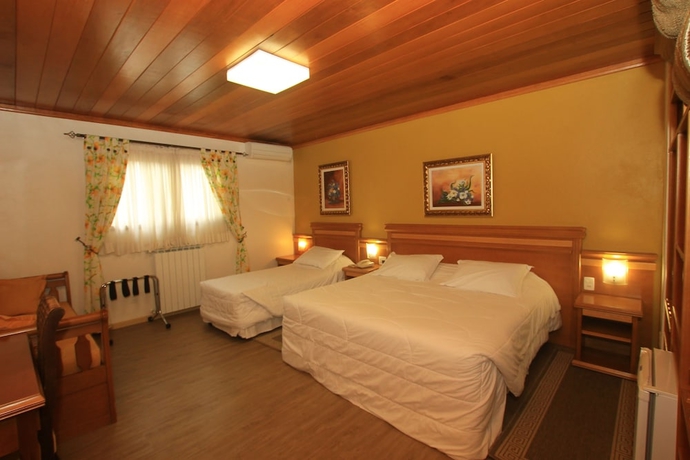 Imagen de la habitación del Hotel Pousada &Aacute;guia Branca. Foto 4