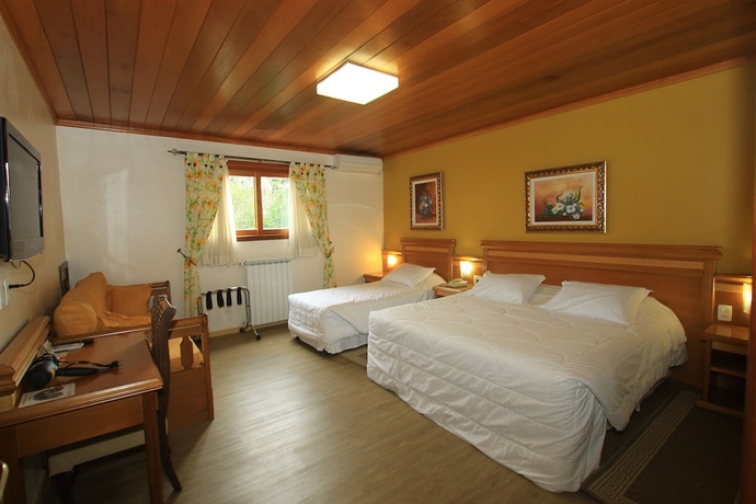 Imagen de la habitación del Hotel Pousada &Aacute;guia Branca. Foto 5