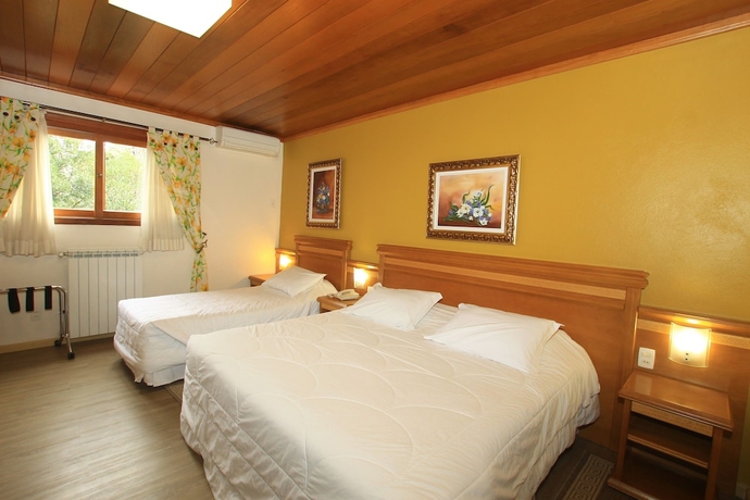 Imagen de la habitación del Hotel Pousada &Aacute;guia Branca. Foto 8