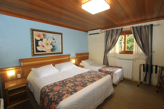 Imagen de la habitación del Hotel Pousada &Aacute;guia Branca. Foto 9