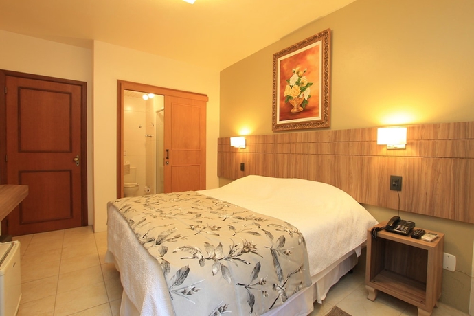 Imagen de la habitación del Hotel Pousada &Aacute;guia Branca. Foto 17