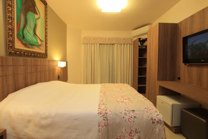 Imagen de la habitación del Hotel Pousada &Aacute;guia Branca. Foto 18