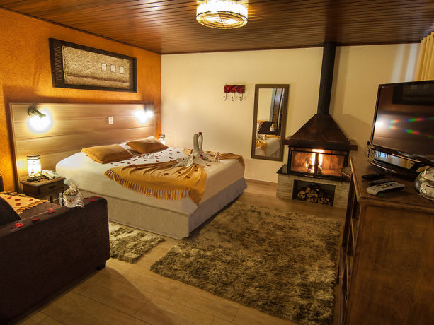 Imagen de la habitación del Hotel Pousada &Aacute;guia Dourada. Foto 8