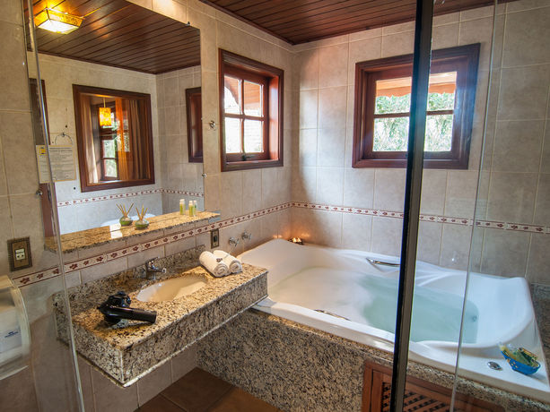 Imagen de la habitación del Hotel Pousada &Aacute;guia Dourada. Foto 9