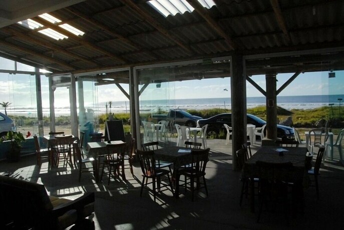 Imagen del bar/restaurante del Hotel Pousada Agua Marinha. Foto 9